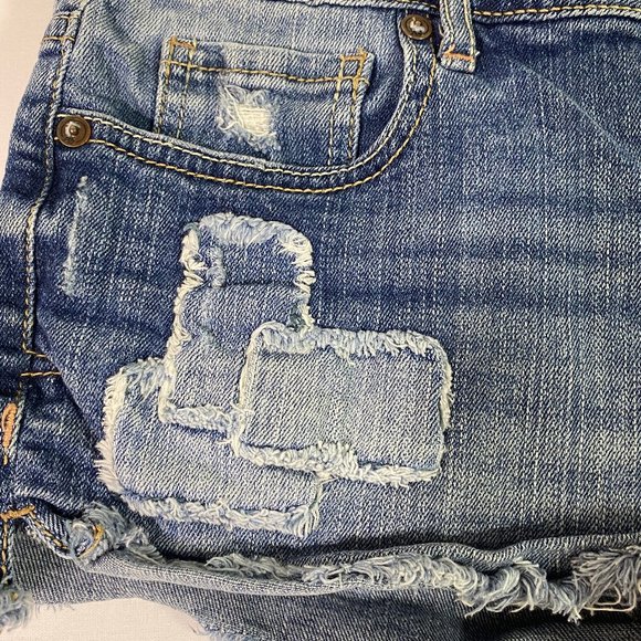 Aeropostale Medium Wash Cut Off Jean Shorts with Patches - Picture 5 of 9